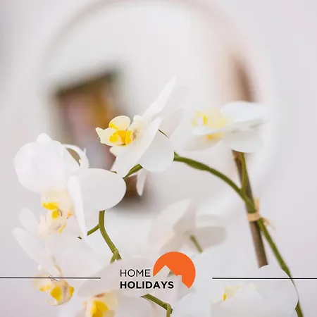 Appartement #228 Garrett Flats By Holidays *