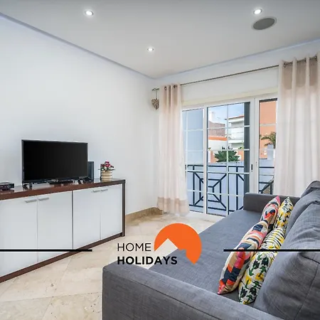 #228 Garrett Flats By Holidays *