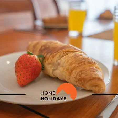 #228 Garrett Flats By Holidays * Albufeira