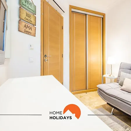 #228 Garrett Flats By Holidays Apartment *