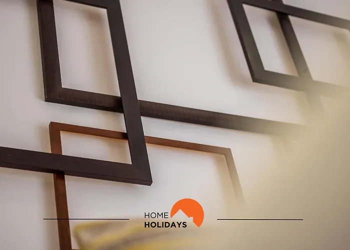 #228 Garrett Flats By Holidays