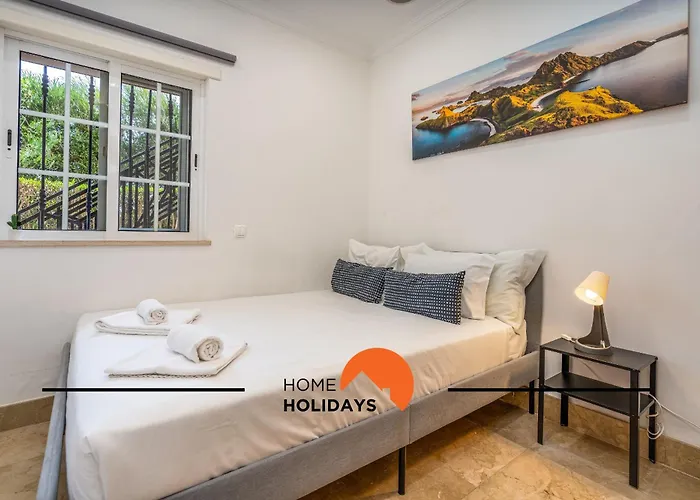 #228 Garrett Flats By Holidays