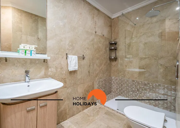 #228 Garrett Flats By Holidays * 알부페이라