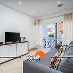 #228 Garrett Flats By Holidays *
